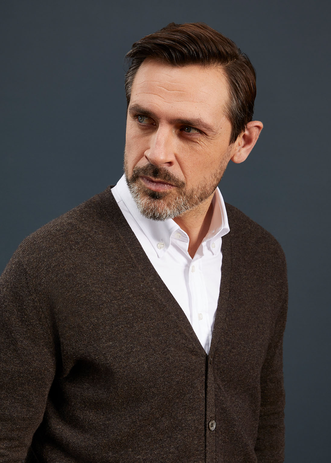 Men's Geelong Lambswool Cardigan in Chocolate