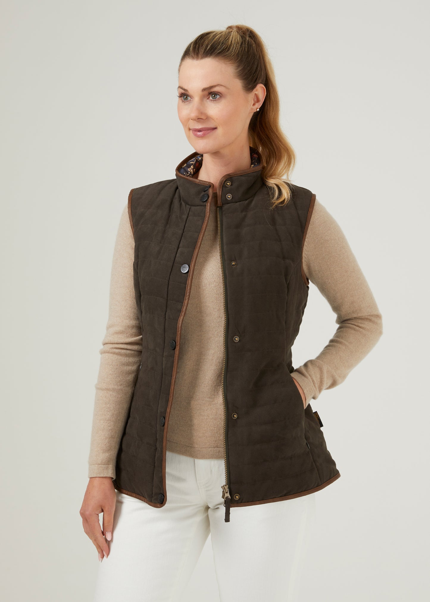Ladies Quilted Gilet in Dark Olive