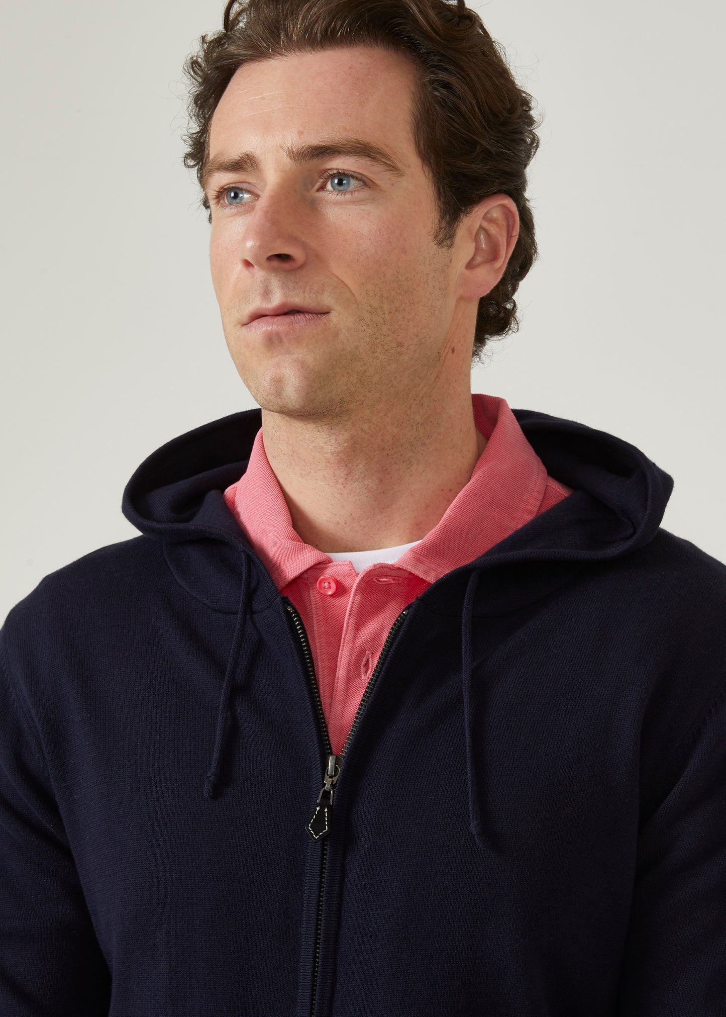 Front zip cotton hoodie in dark navy with pockets.