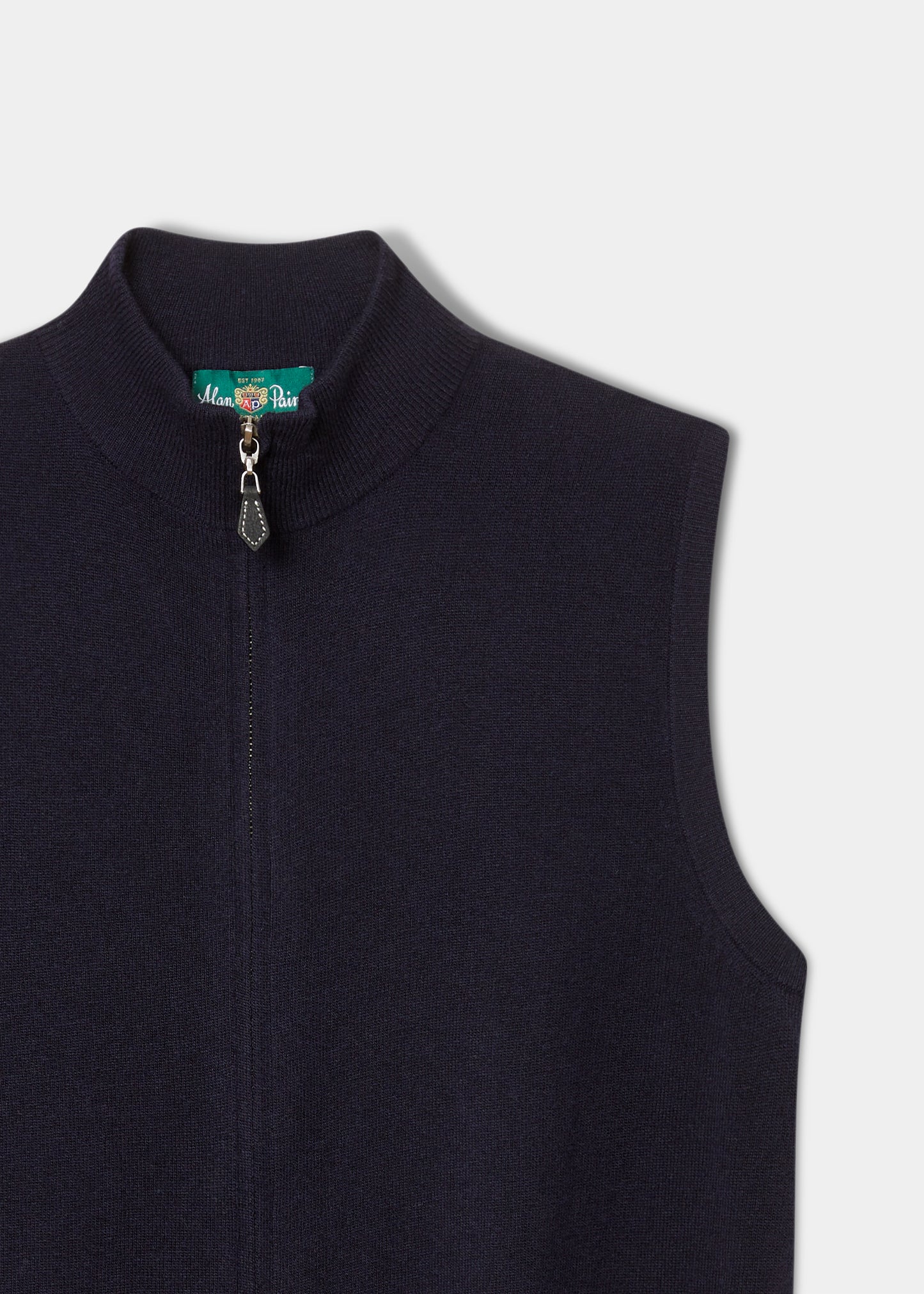 geelong-wool-gilet-dark-navy