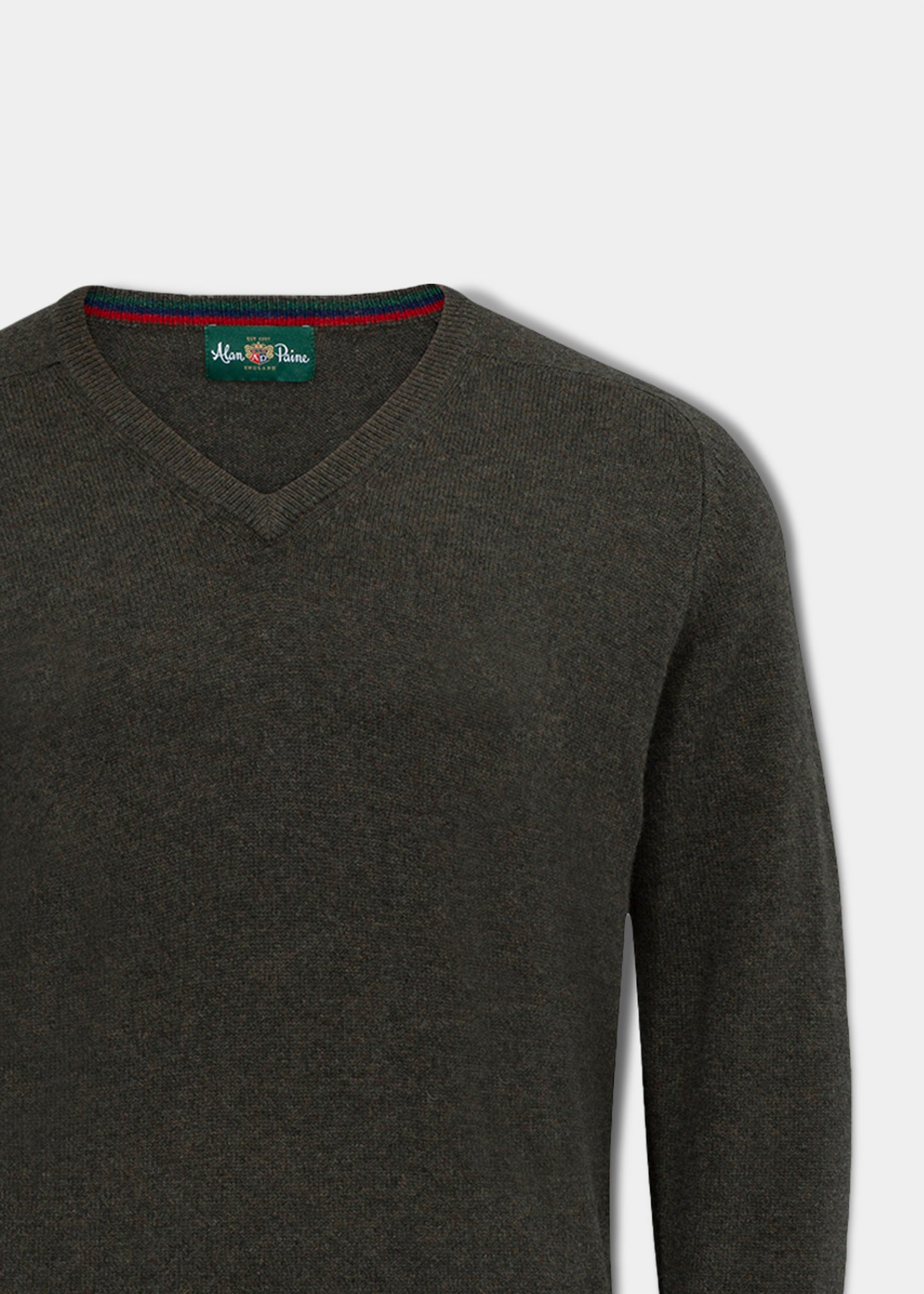 lambswool-vee-neck-jumper-seaweed