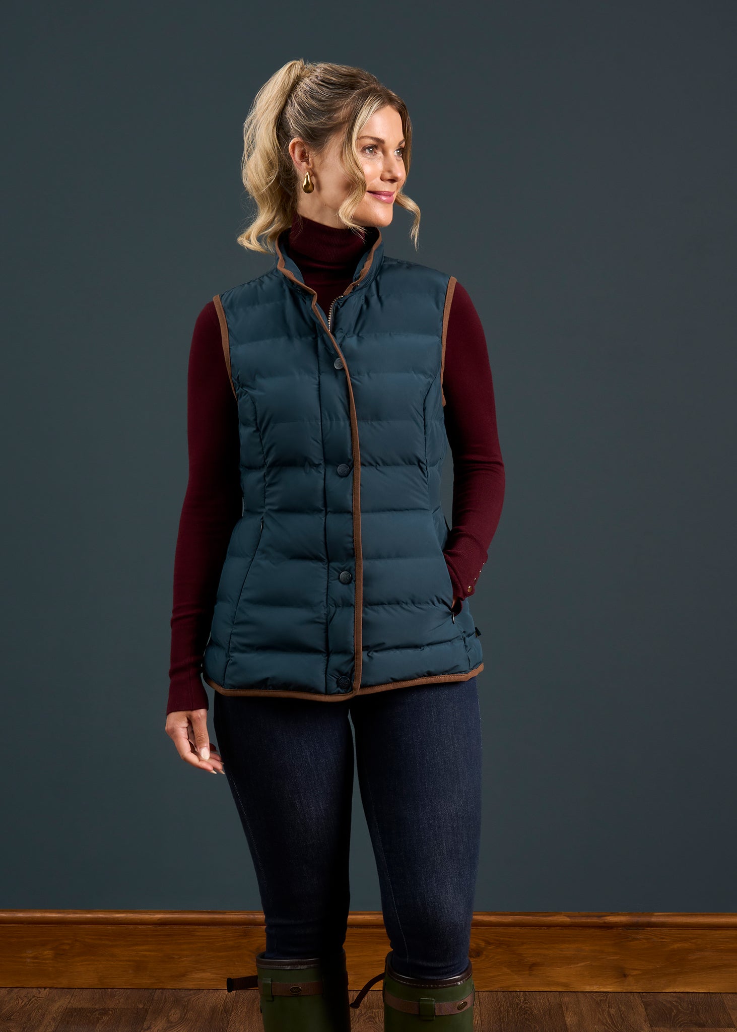 Calsall Ladies Quilted Gilet In Navy