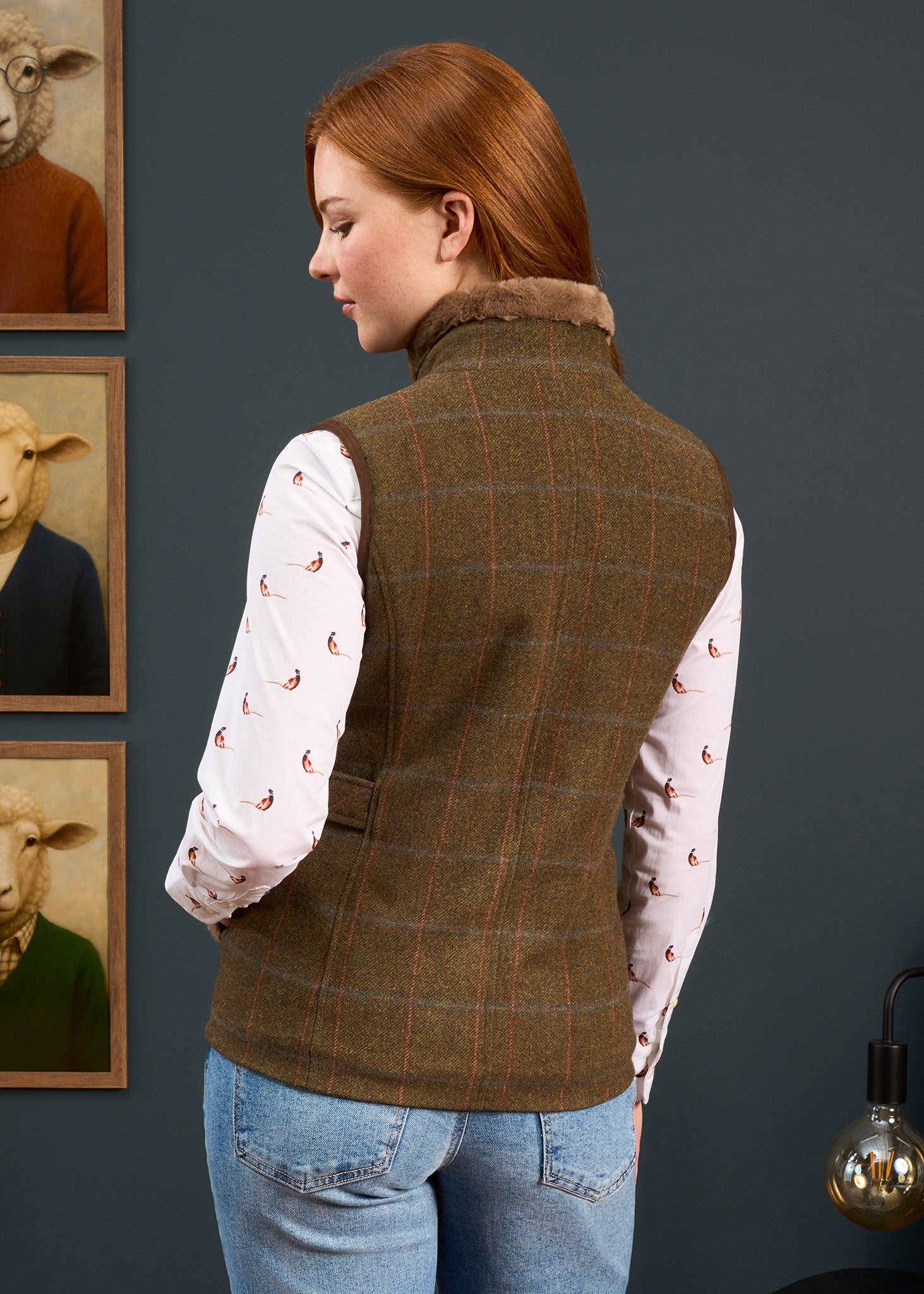 Combrook Ladies Tweed Gilet In Willow 