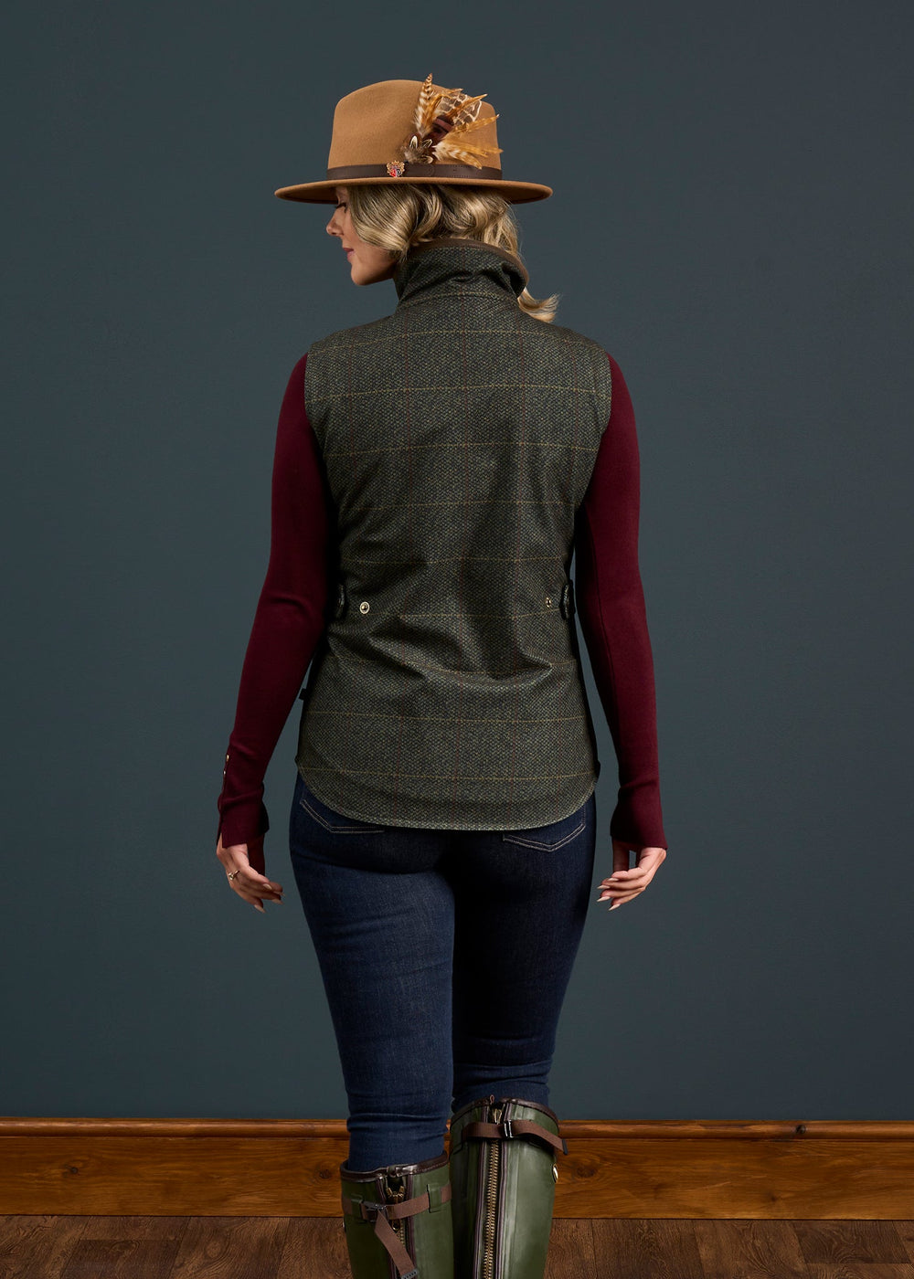 Didsmere Ladies Technical Tweed Effect Gilet In Myrtle - Regular Fit