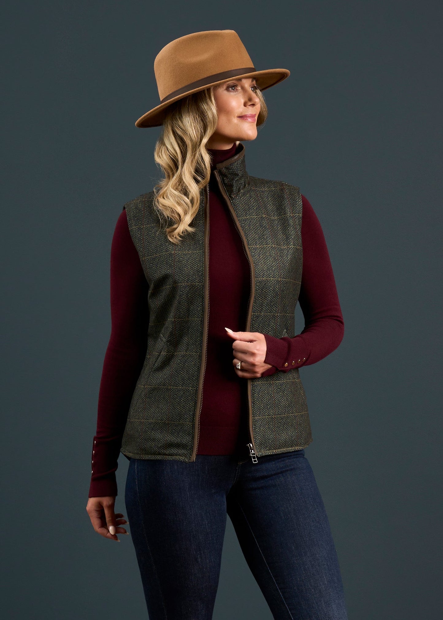 Didsmere Ladies Technical Tweed Effect Gilet In Myrtle - Regular Fit