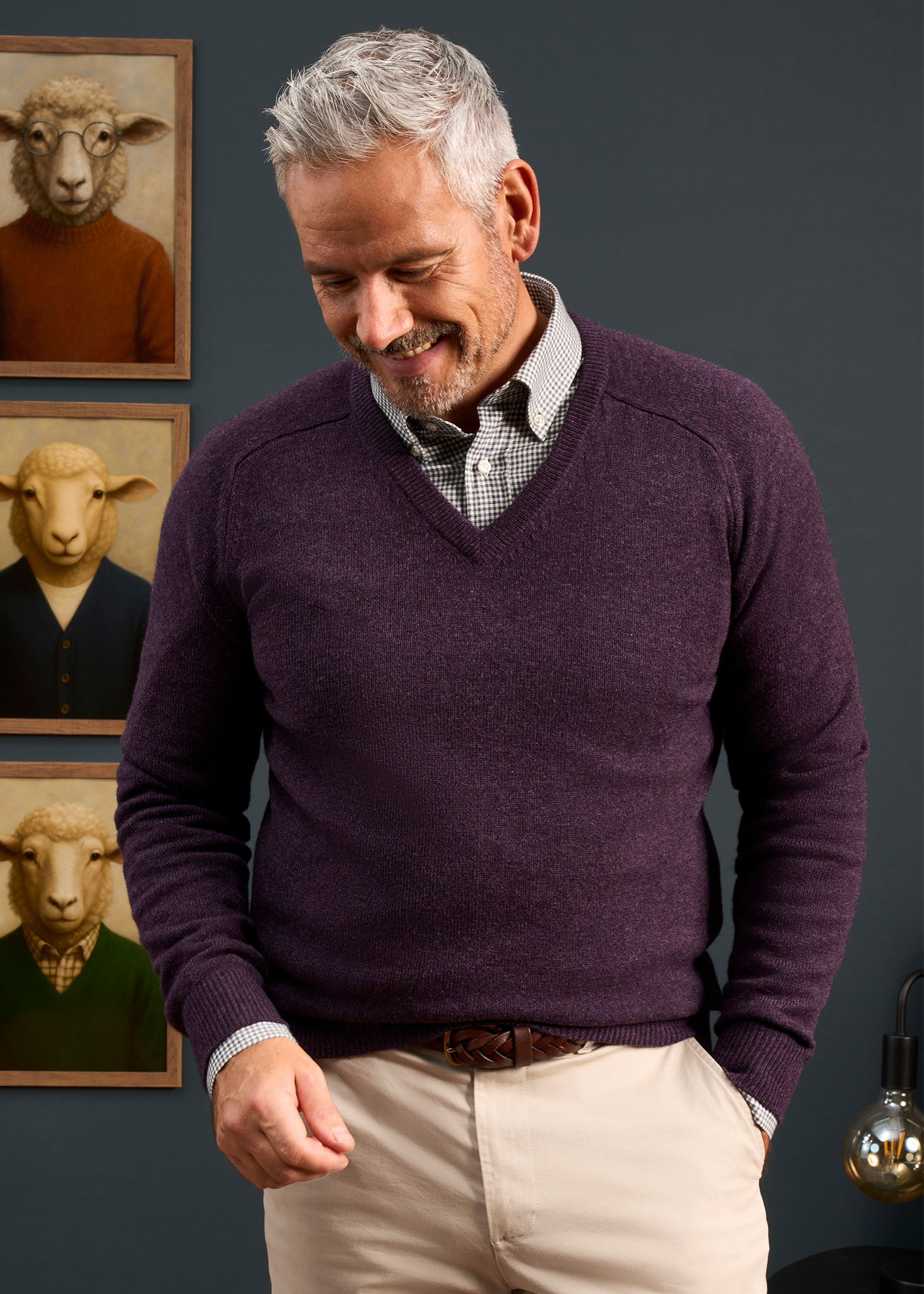 Kilsyth Men's Lambswool Jumper in Elderberry 