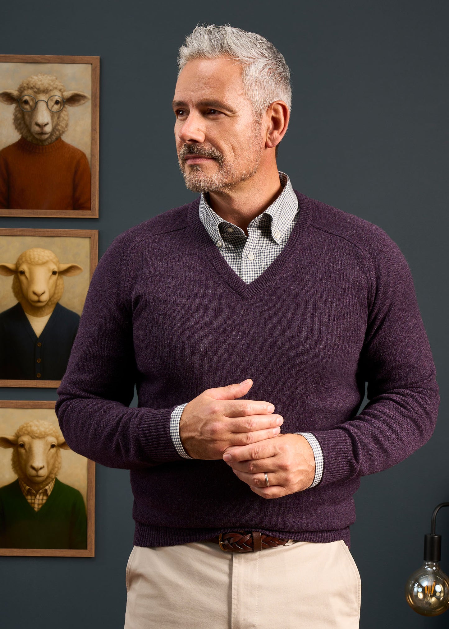 Kilsyth Men's Lambswool Jumper in Elderberry 