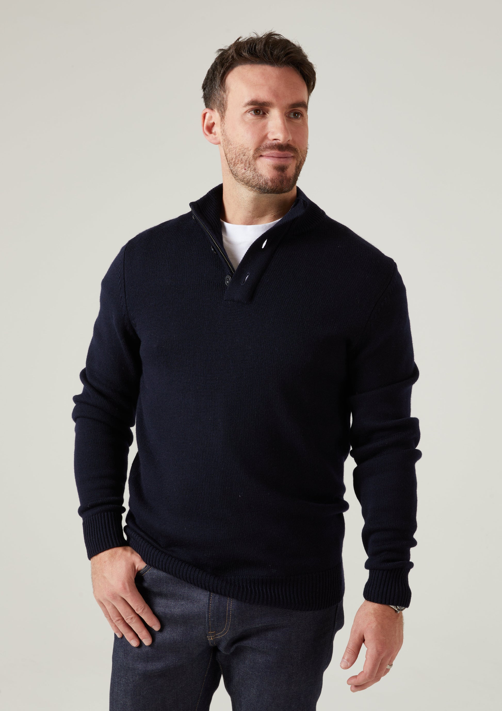 Kunwick Merino Mock Neck Jumper in Dark Navy