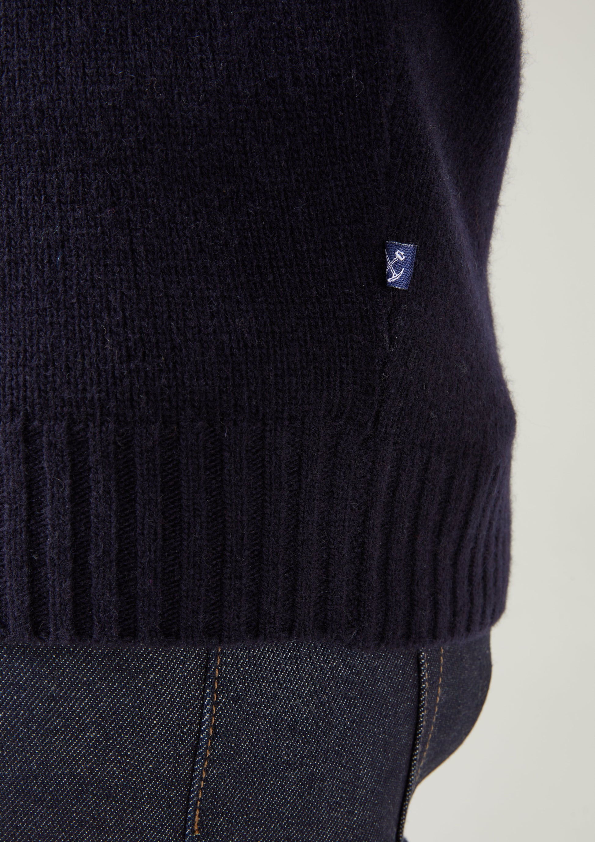 Landford Men's Lambswool Buttoned Jumper In Navy 