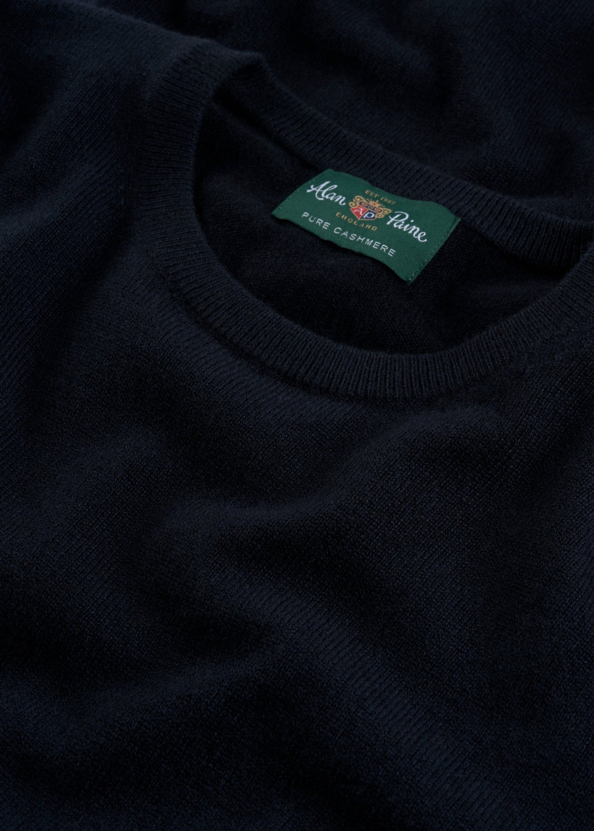 Men's Cashmere Crew Neck Jumper in Dark Navy