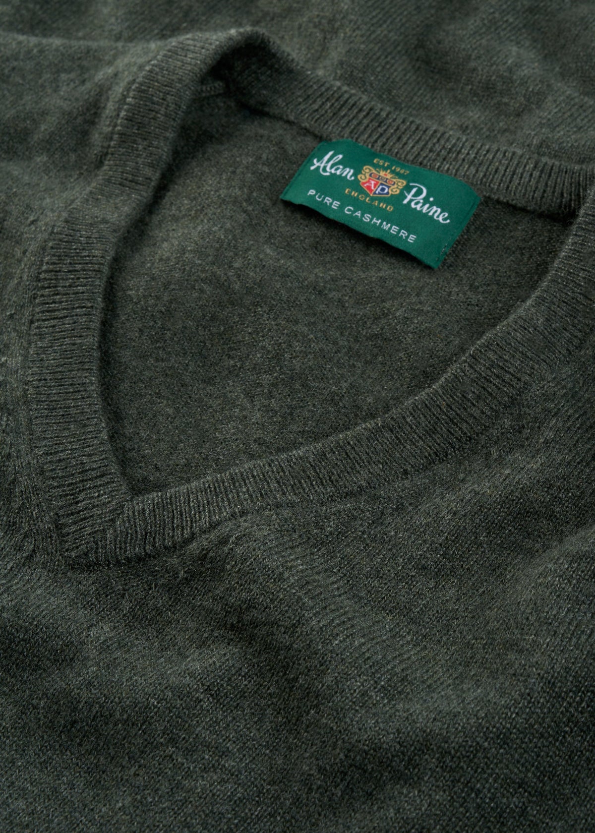 Men's Cashmere Vee Neck Jumper in Rosemary