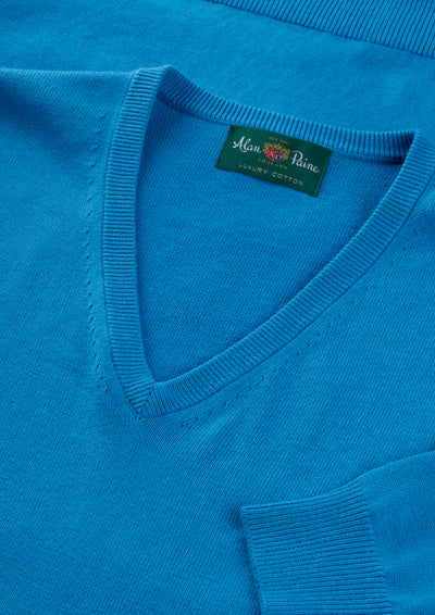 Men's Cotton Cashmere Vee Neck Jumper in Blue