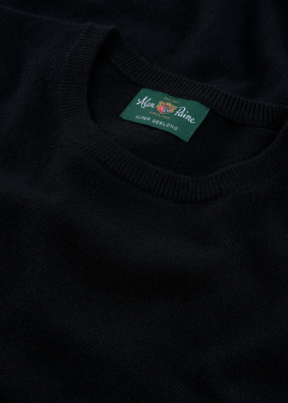 Men's Geelong Wool Crew Neck Jumper in Black