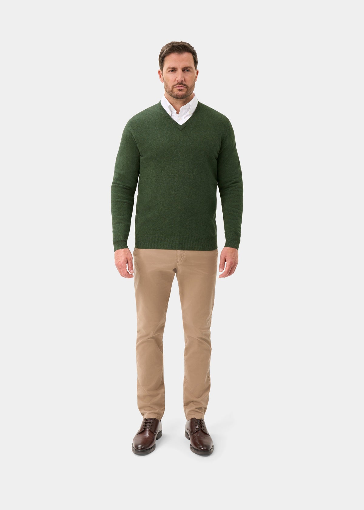Men's Geelong Wool Vee Neck Jumper in Rosemary