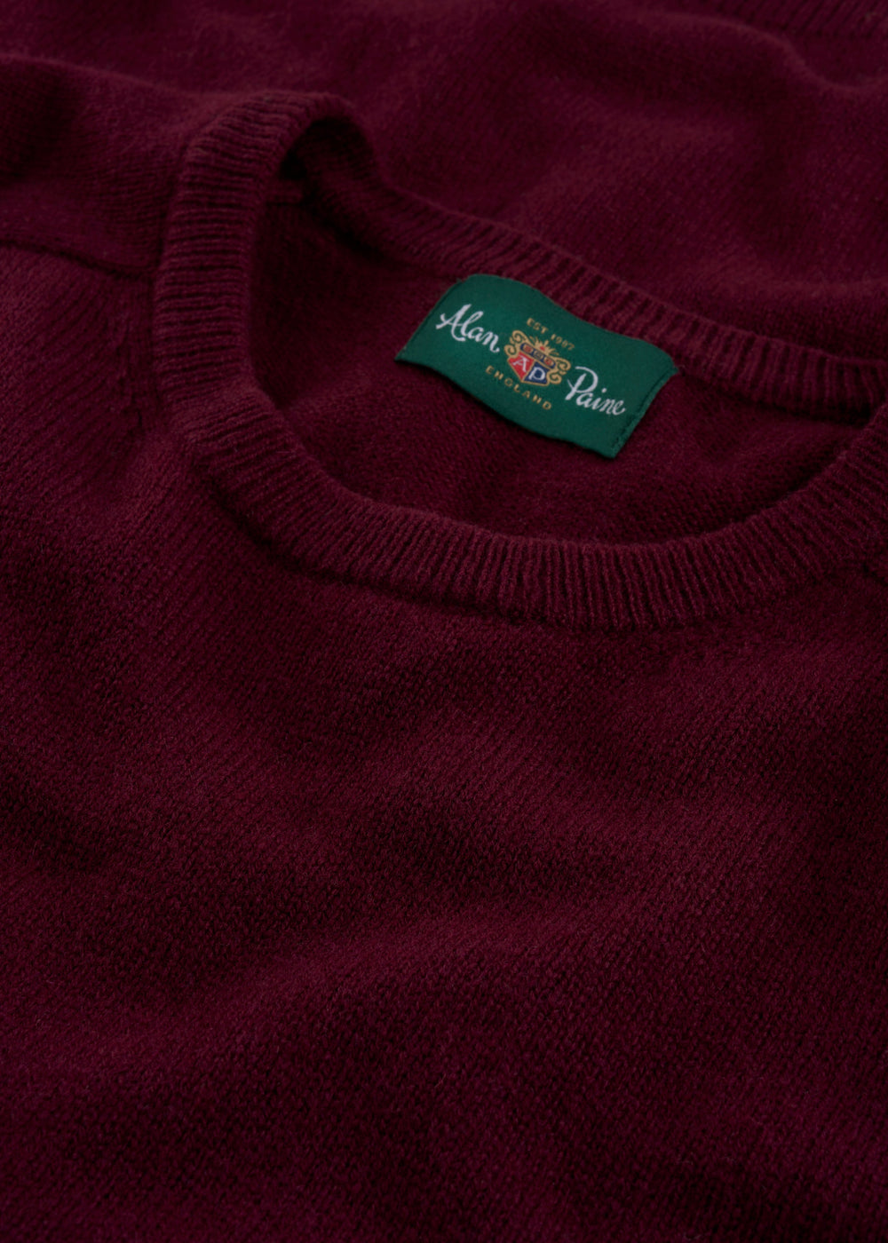 Men's Lambswool Crew Neck Jumper in Bordeaux