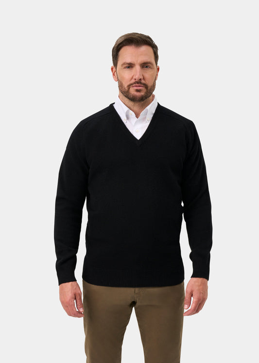 Hampshire Lambswool Jumper in Black - Classic Fit
