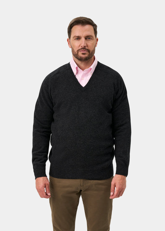 Hampshire Men's Lambswool Jumper in Charcoal - Classic Fit