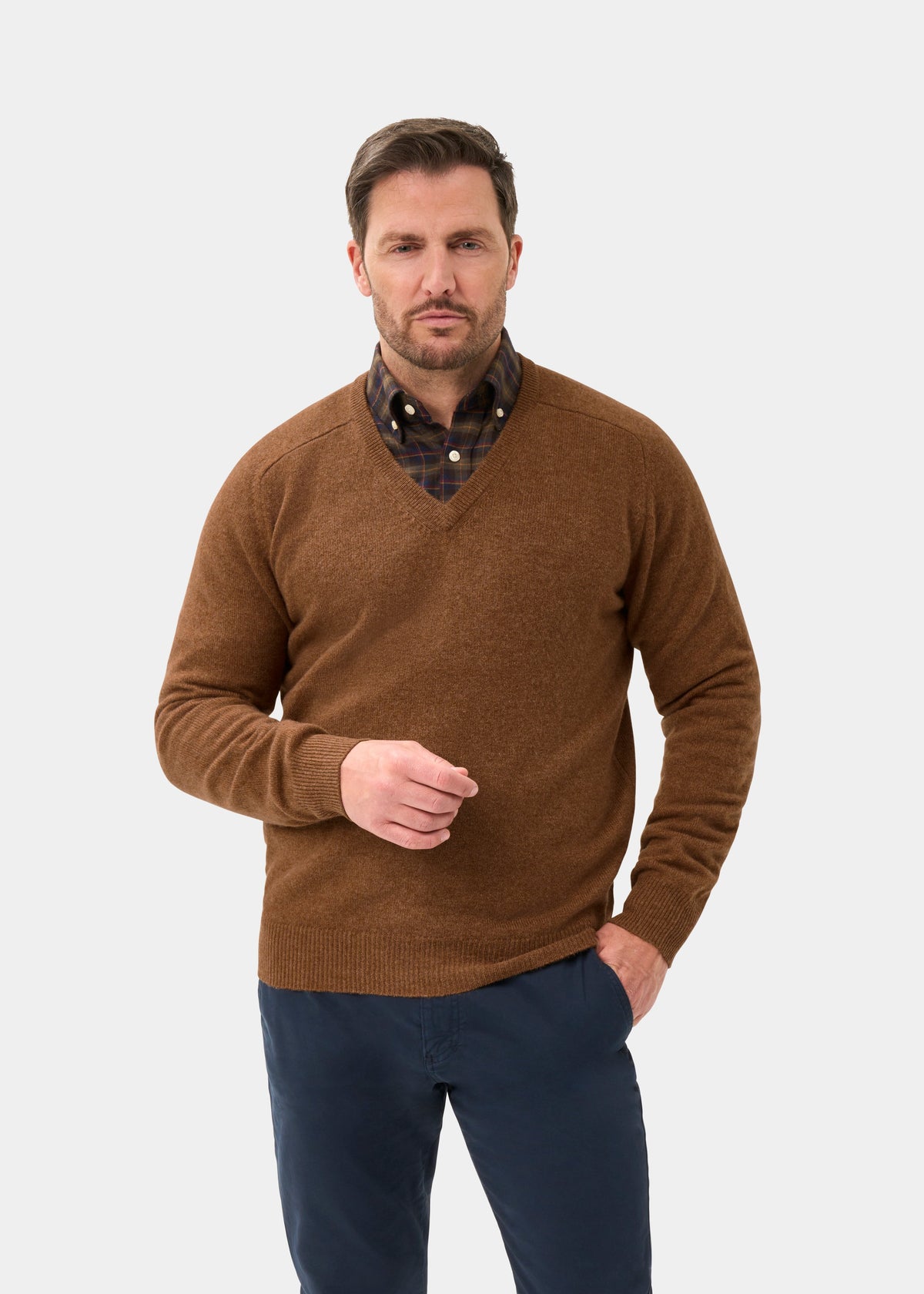 Men's Lambswool Vee Neck Jumper in Driftwood