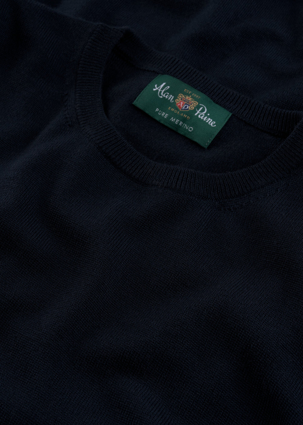 Men's Merino Wool Crew Neck Jumper in Dark Navy