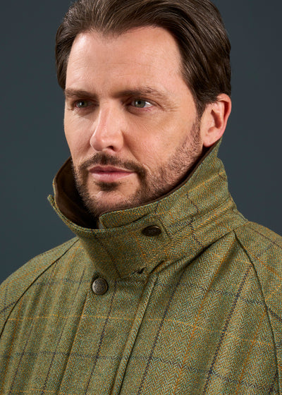 Rutland Men's Tweed Waterproof Shooting Coat In Dark Moss