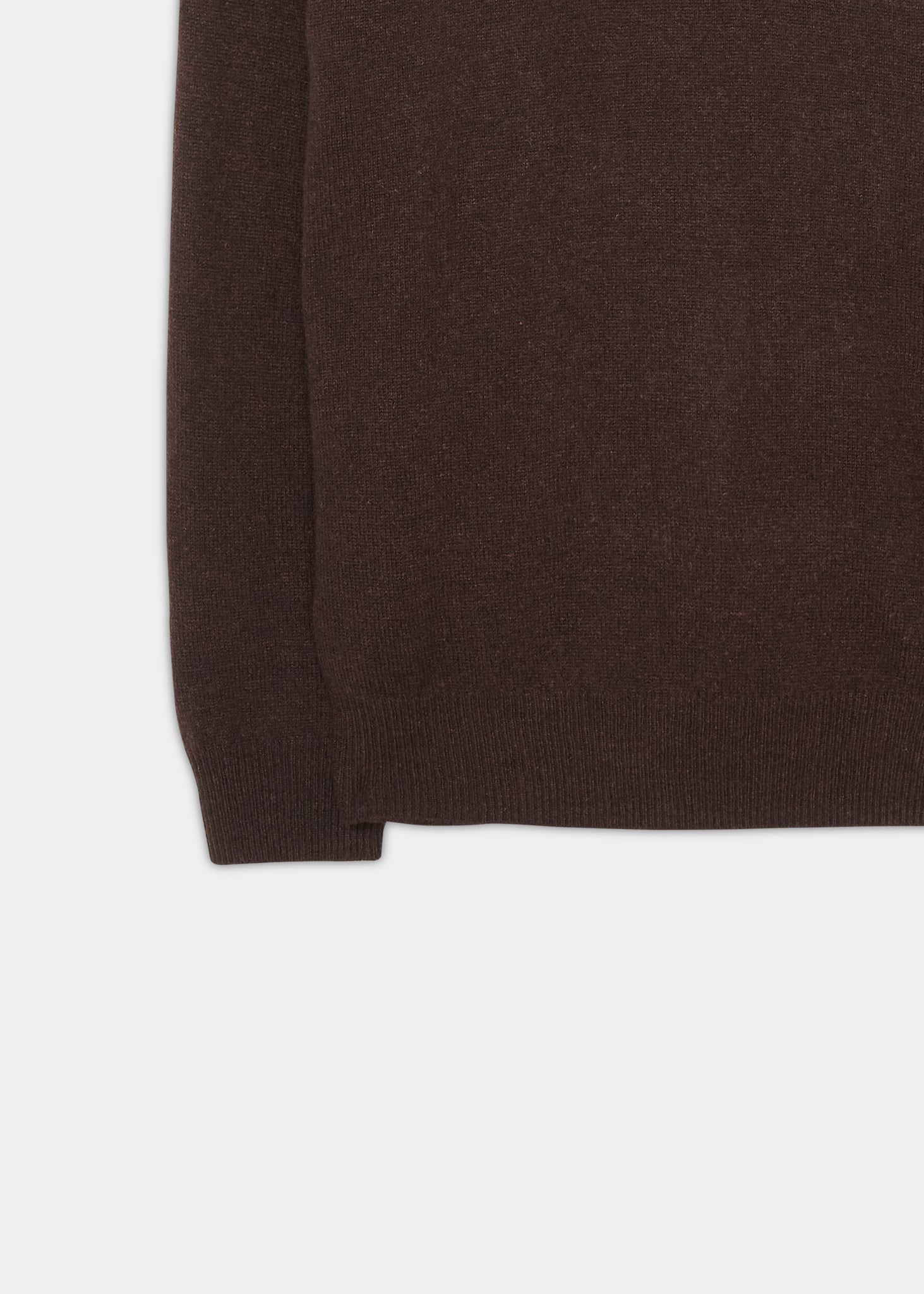 Men's Crew Neck Lambswool Jumper in Raisin