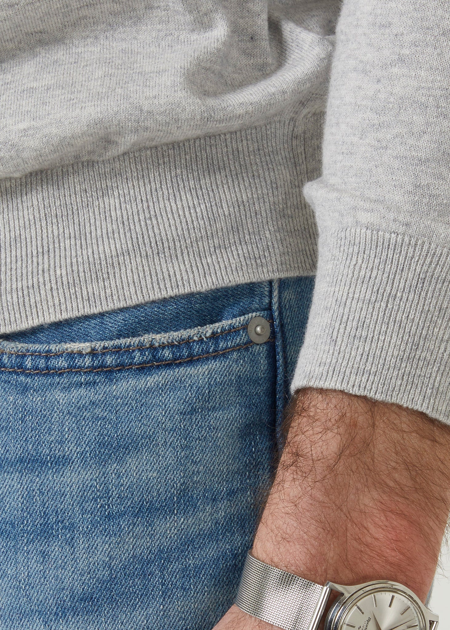 Luxury cotton crew neck jumper in dove.