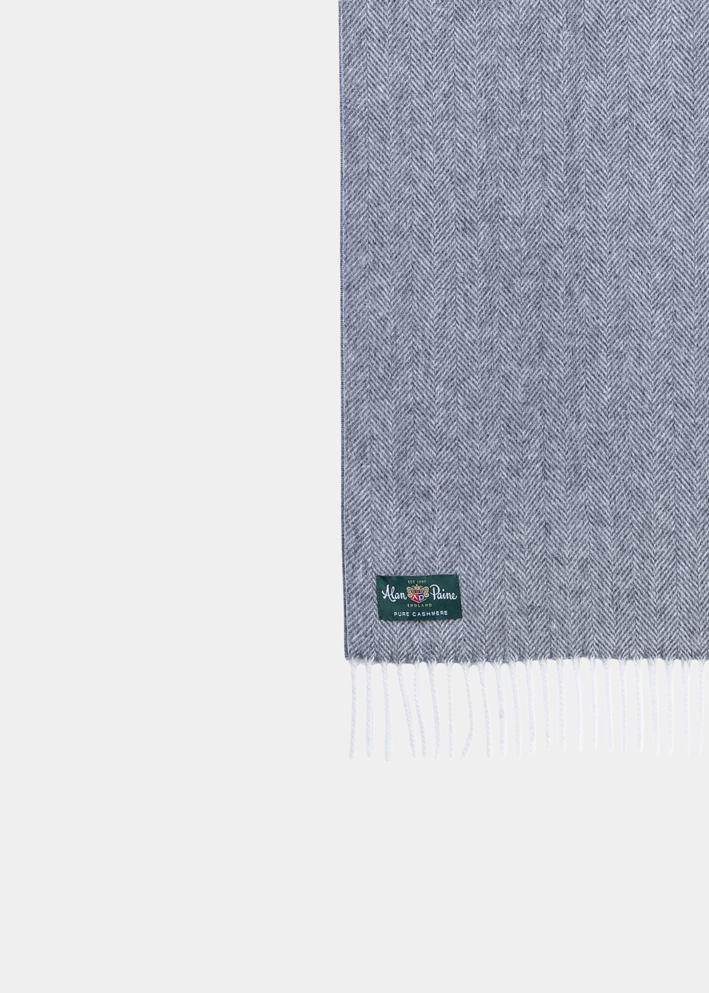 mens-cashmere-herringbone-scarf