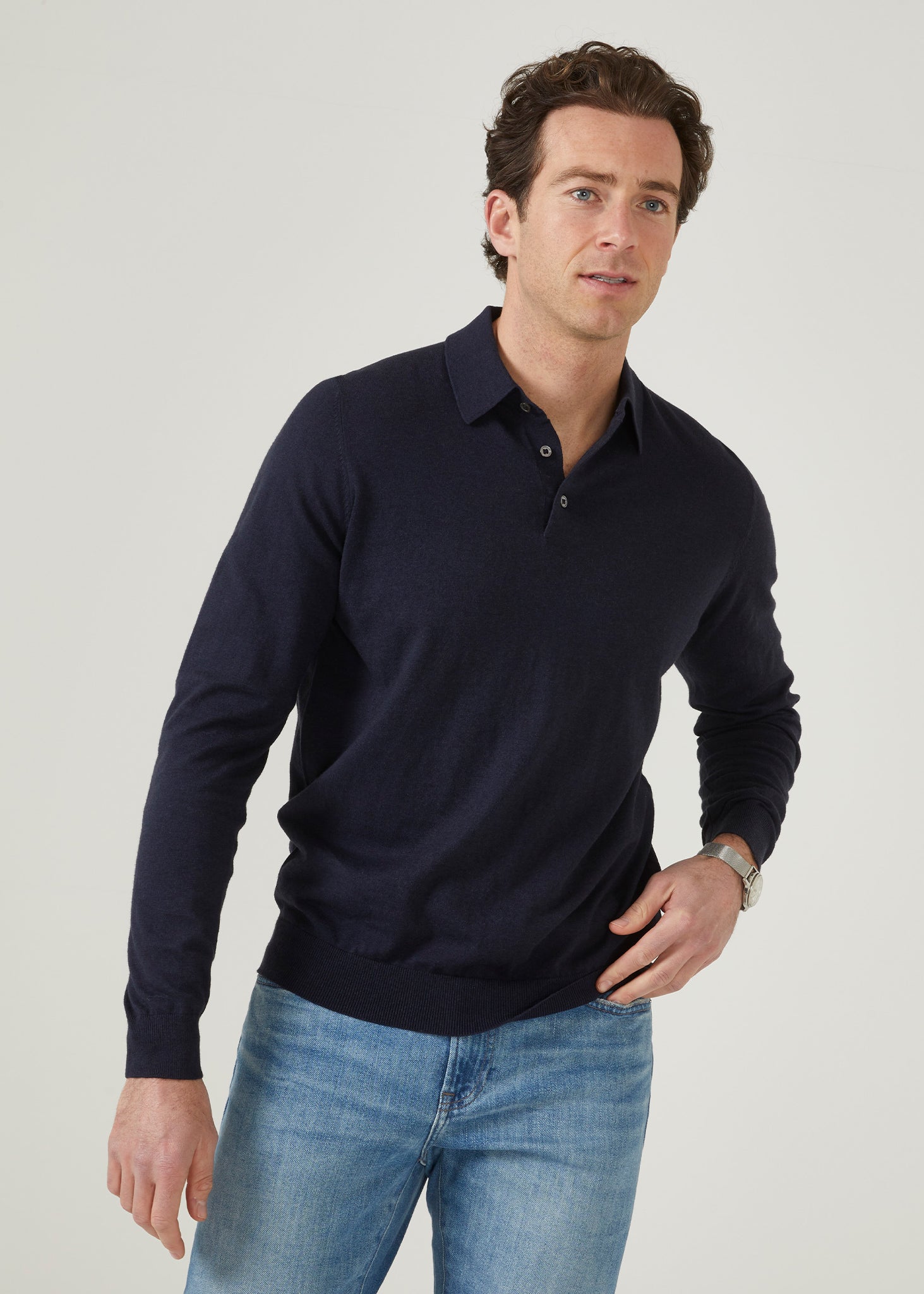 luxury cotton polo shirt with long sleeves in dark navy.