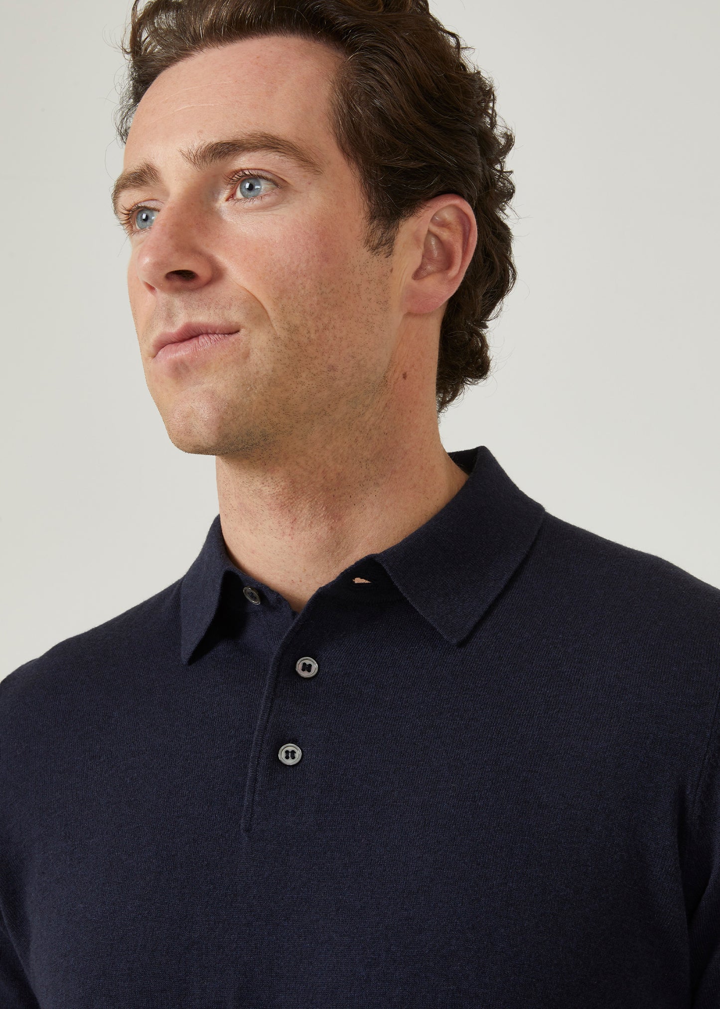 luxury cotton polo shirt with long sleeves in dark navy.